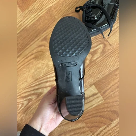 AEROSOLES Twee Patent Lace-Up Heeled Oxfords – Size 6 - Picture 2 of 6